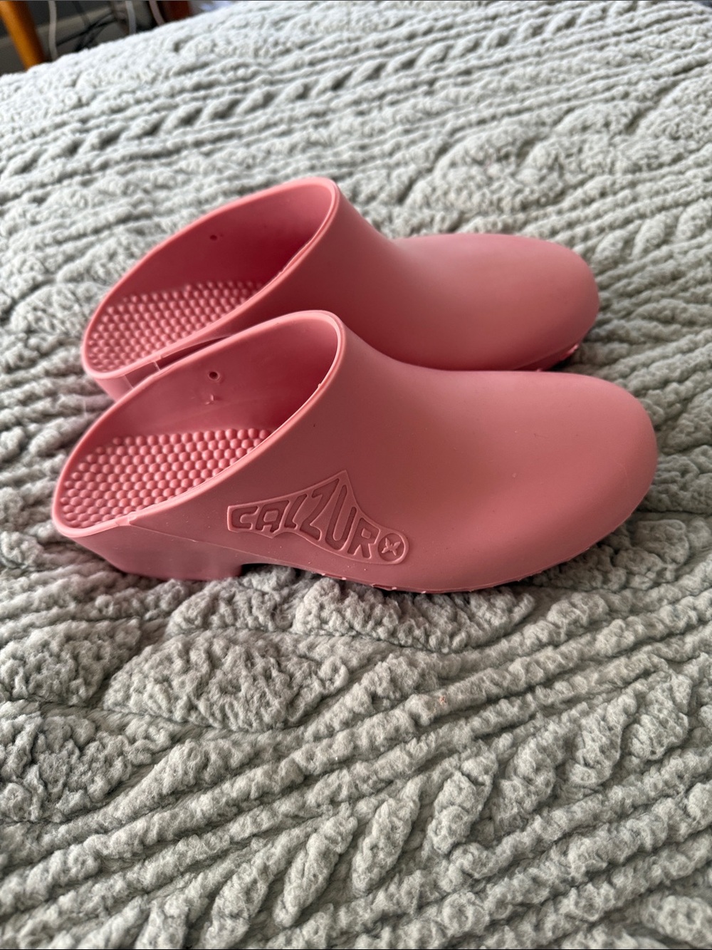 Calzuro clogs light pink size 36-37 women’s LIKE NEW